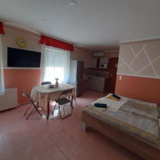 Andrea Apartman - Hajdúszoboszló - 6