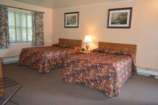 The Village Motel - 7