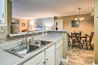 Bright Gulf Shores Condo with Pool 5 Mi to Beach! - Gulf Shores - 2