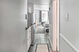 Pool Access Oceanfront Myrtle Beach Condo! - Myrtle Beach - 7