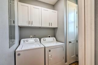 half Mi to Jamaica Beach Family Gem with Pool Access - 3