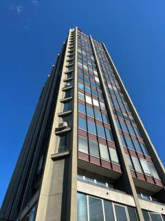 Central studio loft w great view - 9