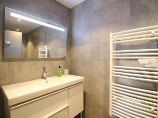 T3 à La Bourboule avec parking et WiFi - Idéal pour 4 personnes - FR-1-608-226 - 2