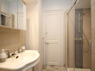 Appartement lumineux T2 avec kitchenette équipée, lave-linge et ascenseur - FR-1-608-108 - Mont-Dore - 5