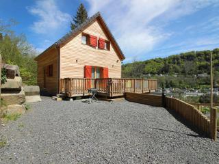 Chalet spacieux avec terrasse, Wi-Fi et parking - FR-1-608-15 - Mont-Dore - 0