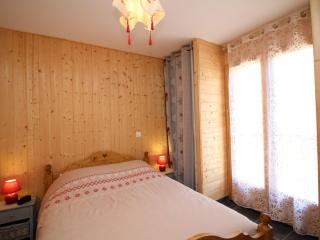 Chalet spacieux avec terrasse, Wi-Fi et parking - FR-1-608-15 - Mont-Dore - 4