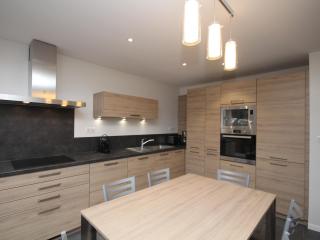 Splendide T3 avec Terrasse et Garage au Mont-Dore, Idéalement Situé Proche Thermes - FR-1-608-24 - 7