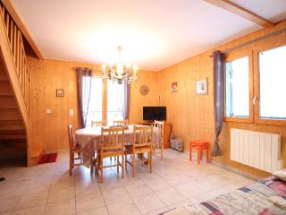 Chalet spacieux avec terrasse et poêle à bois près du centre - FR-1-608-65 - Mont-Dore - 7