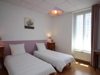 Appartement lumineux T4, proche centre et thermes, La Bourboule - FR-1-608-11 - 4