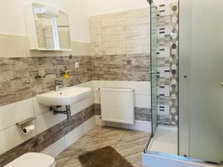 M&M Hotel - Harburg - 6