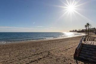 1 Bedroom Beachfront Apartment with Spectacular Sea Views! - Benalmádena - 5
