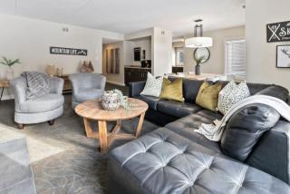 Blue Mountain Chalet Condo with Amazing Location - 4