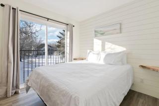 Four Peaks - Unit 40B - Collingwood - 7