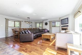 Panoramic-Blue Mountain-Balcony-Sauna-Backyard-King - Blue Mountains - 4