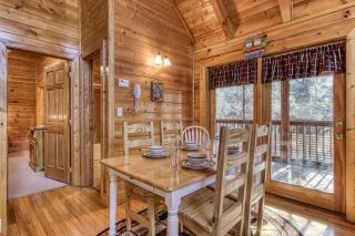 ER259- Country Charm Great Location, Close to town cabin - 5