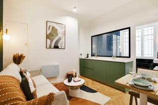 Chic Apartment - 1BR-4P - Facing the Louvre - Parijs - 5