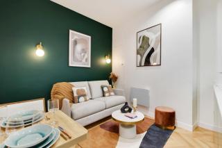 Chic Apartment - 1BR-4P - Facing the Louvre - Parijs - 0