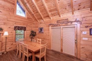 ER298- Renewed Spirit Great location- Close to town cabin - 7