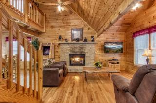 Point Of View - Spacious 2 Bedroom With a Loft Just off Glades Road cabin - Gatlinburg - 7
