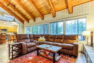 Black Butte Beauty - Black Butte Ranch - 8
