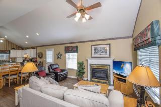 Our Tennessee Mountain Home - Great Location! Close To All The Action! cabin - 8