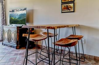 OLDE GATLINBURG PLACE UNIT 510 - GREAT LOCATION! CLOSE TO TOWN! condo - Gatlinburg - 3