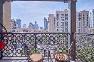 Golden homes Burj khalifa view Yansoon 1BR heart & Soul old town Beside Dubai mall Burjh Khalifa - Dubai - 3