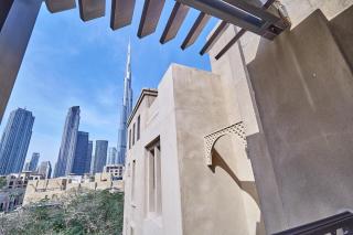 Golden homes Burj khalifa view Yansoon 1BR heart & Soul old town Beside Dubai mall Burjh Khalifa - Dubai - 9