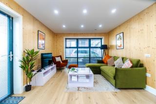 Green Mews 1 with Free Parking - By My Getaways - Brighton & Hove - 0