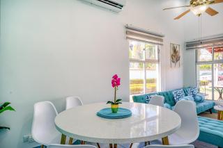 Jaco Tropical #69 - 3