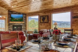 BRAND NEW BUILD 5 Bedroom, 5 Bath With 4,000 Sq Ft With Mountain View cabin - Gatlinburg - 1