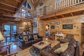 ERN854 - Wagon Wheel Lodge - Great Location! Close To All The Action! cabin - 2