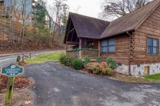 ER46 - Cherith Brook - Great location, Just across from swimming pool! cabin - 9
