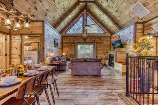 ERN822 - Smoky Oasis - Great Location, Private Indoor Heated Pool! cabin - 3