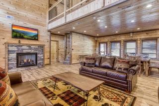 ERN840 - Splashin' Chalet - Brand New Cabin with Indoor Pool! Great Location! cabin - 5