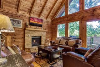 ER1 - Smoky Mountain Escape Great location - Close to town! cabin - 5