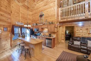Declan's View - Cozy 1 bedroom with Game room and Great Mountain Views! cabin - Sevierville - 2