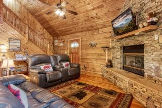 ER3 - Best of Both Worlds -Great location-Close to town cabin - Pigeon Forge - 6