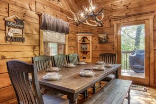 ER3 - Best of Both Worlds -Great location-Close to town cabin - Pigeon Forge - 4