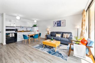 Charming Condo Steps from Waikiki Beach with Parking! - 4