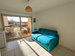 Appartement 2 pièces avec piscine, parking, proche commerces - Marseillan - FR-1-387-188 - 3
