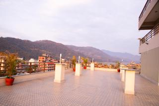 Hotel Triple Hill - Pokhara - 9