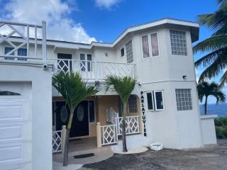 ‘MORIAH’ Private Room with Double Bed and shared bathroom - Saint Philip - 8