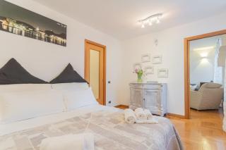 Volta Apartment by Rent All Como - Como - 5