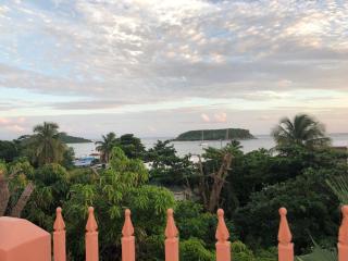 Esperanza Inn Guesthouse - 9
