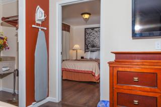 Super 8 Ukiah by Wyndham - 9