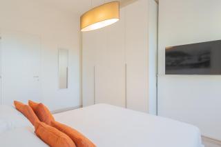 White Lake View Apartment by Rent All Como - 1