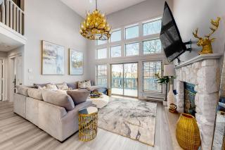 Modern Mountain - Tannersville - 0
