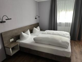 Hotel Restaurant Mirena - Marl - 7