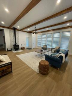 The Millhouse Oceanfront Cottage - 9